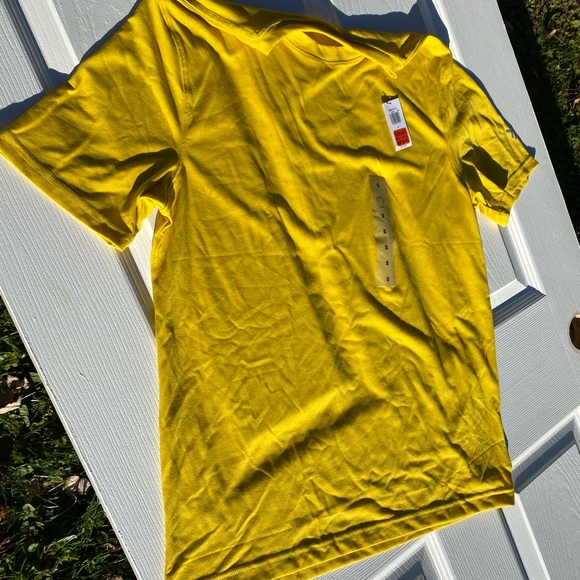 Old Navy - Fitdry Shirt - NWT S - Picture 1 of 2
